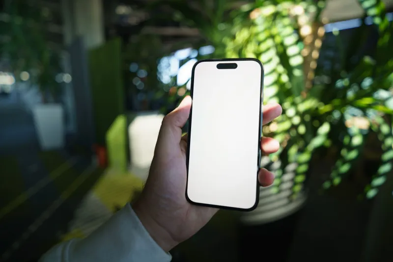 Half-Pixel Hell: How Obsessing Over Decimal Dimensions Is Quietly Destroying Mobile Performance